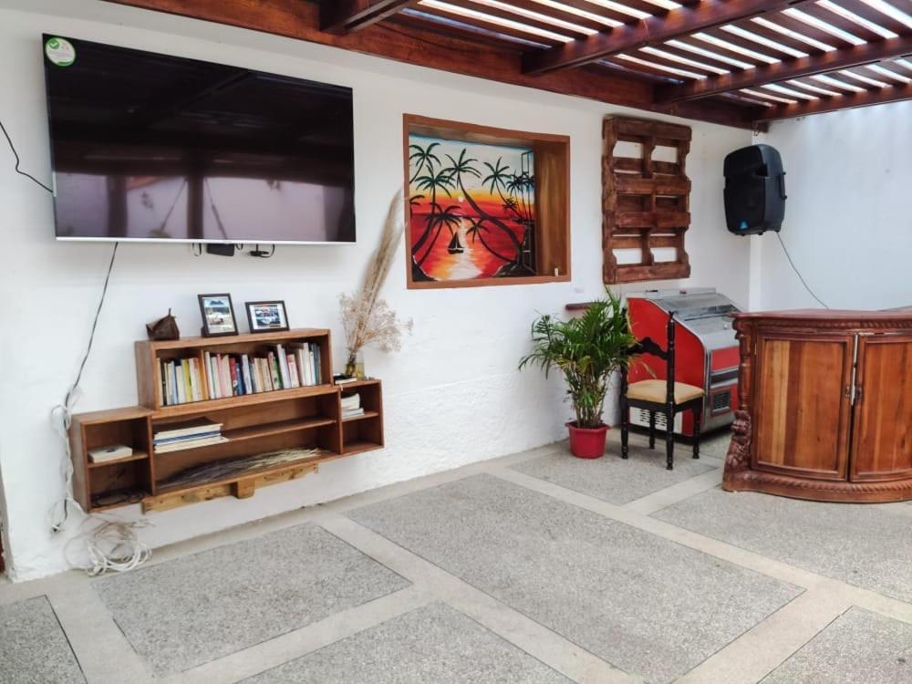 Hostel Las Palmas Vilcabamba Buitenkant foto