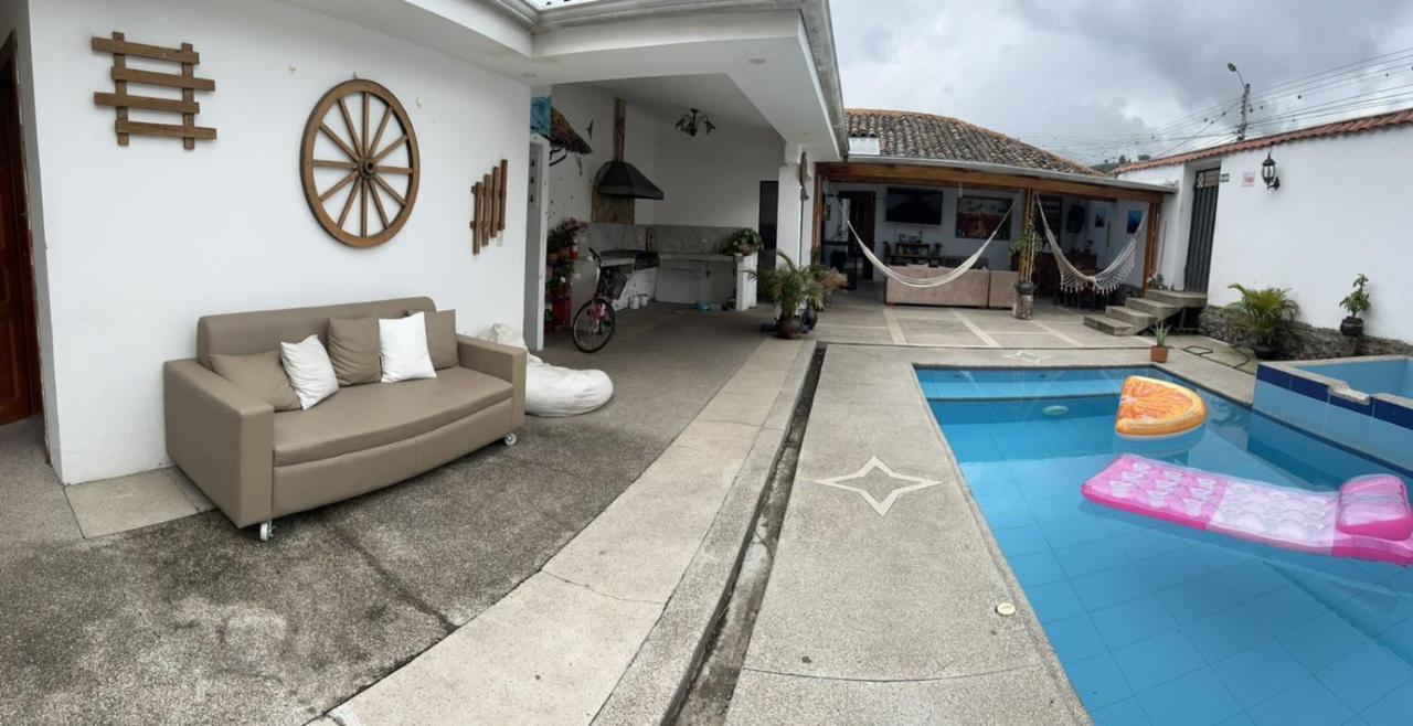 Hostel Las Palmas Vilcabamba Buitenkant foto