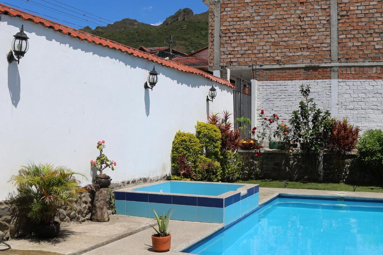 Hostel Las Palmas Vilcabamba Buitenkant foto