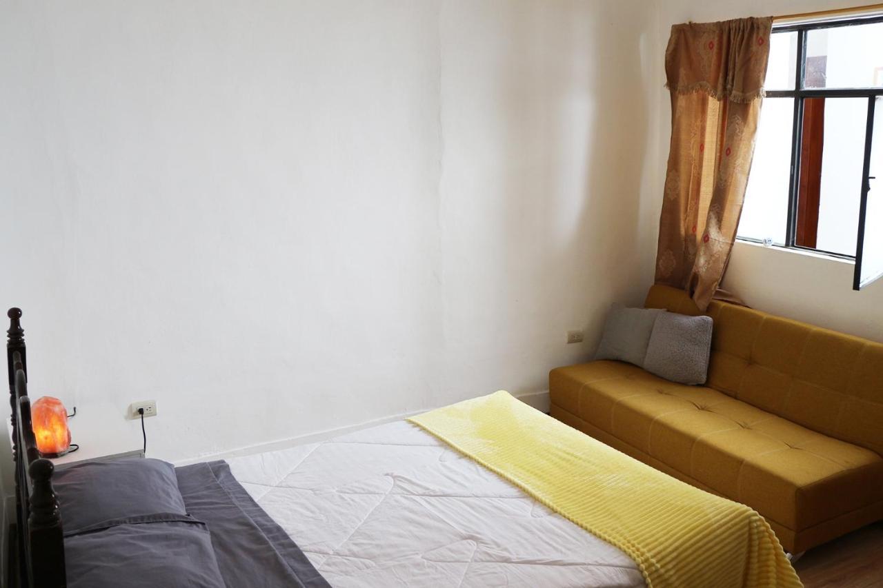 Hostel Las Palmas Vilcabamba Buitenkant foto