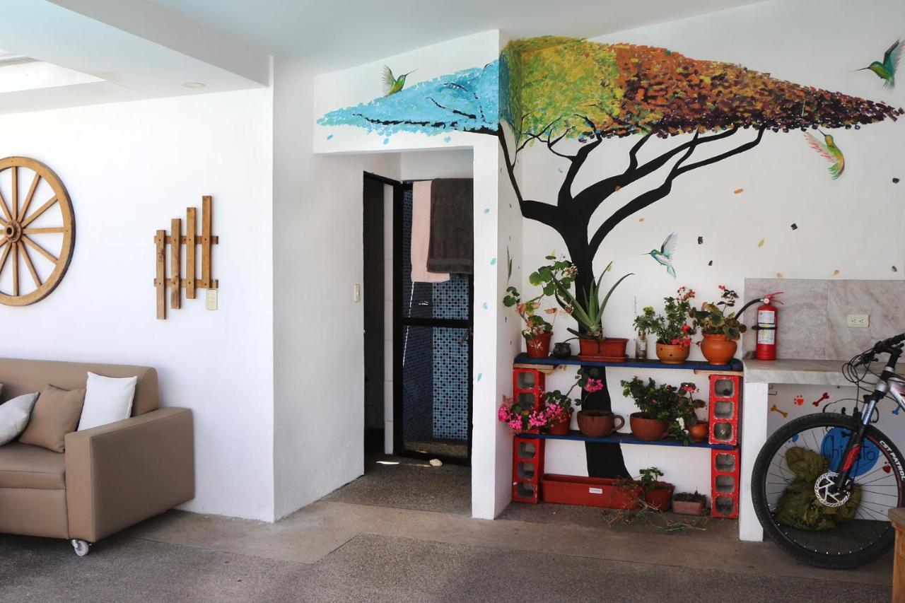 Hostel Las Palmas Vilcabamba Buitenkant foto
